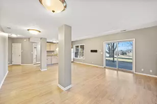 8 Burgundy Ct, Bloomington, IL 61704 - Photo 60