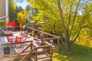 8 Burgundy Ct, Bloomington, IL 61704 - Photo 10