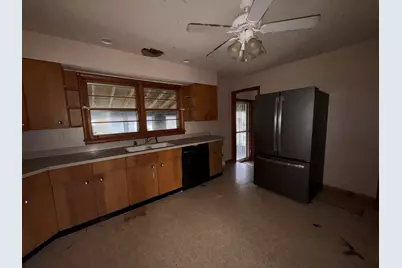 912 Chicago Avenue, Dixon, IL 61021 - Photo 10