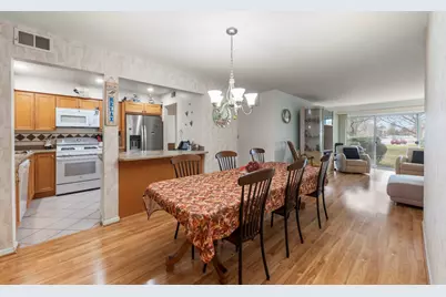 5200 Carriageway Drive #101, Rolling Meadows, IL 60008 - Photo 6