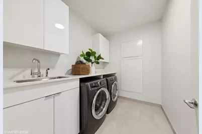 61 E Banks Street #802, Chicago, IL 60610 - Photo 14