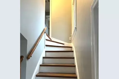 9562 S Bensley Avenue, Chicago, IL 60617 - Photo 8