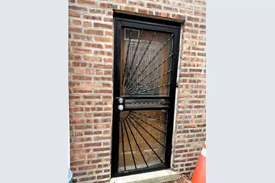 9562 S Bensley Avenue, Chicago, IL 60617 - Photo 12