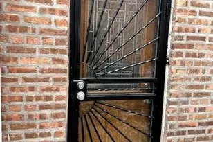 9562 S Bensley Ave, Chicago, IL 60617 - Photo 12