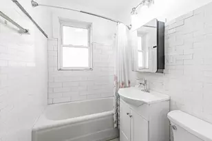 2453 W 56th St, Chicago, IL 60629 - Photo 10