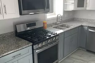 1511 N Keystone Ave, Chicago, IL 60651 - Photo 4