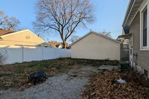 1128 St Vincent Ave, Lasalle, IL 61301 - Photo 34