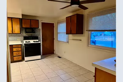 2504 Campbell Drive, Champaign, IL 61821 - Photo 10