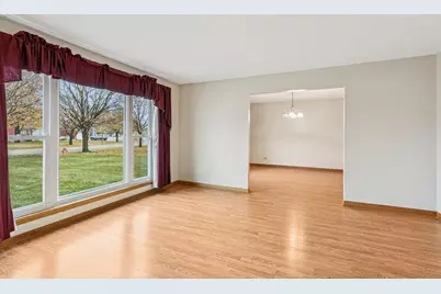 915 Beaver Pond Drive, Marengo, IL 60152 - Photo 6