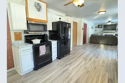 106 Windward Lane, Rochelle, IL 61068 - Photo 16