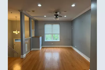 183 N Des Plaines River Road #E2, Des Plaines, IL 60016 - Photo 6