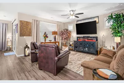 239 Durham Street, North Aurora, IL 60542 - Photo 6