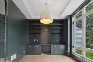 837 S Kearsage Ave, Elmhurst, IL 60126 - Photo 4