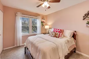 461 Evergreen Dr, Vernon Hills, IL 60061 - Photo 16