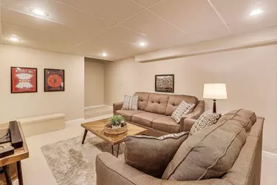 461 Evergreen Drive, Vernon Hills, IL 60061 - Photo 20