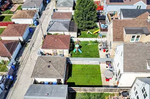 4143 W Roscoe St, Chicago, IL 60641 - Photo 50