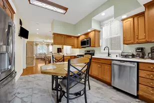 4143 W Roscoe St, Chicago, IL 60641 - Photo 12