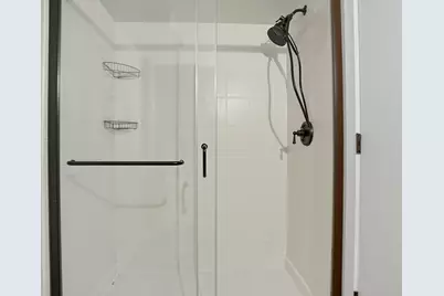 3550 W Montrose Avenue #107, Chicago, IL 60618 - Photo 16