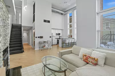 3550 W Montrose Avenue #107, Chicago, IL 60618 - Photo 6