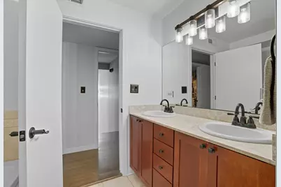 3550 W Montrose Avenue #107, Chicago, IL 60618 - Photo 22