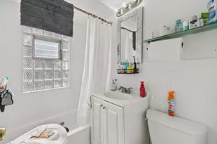 5017 N Meade Ave, Chicago, IL 60630 - Photo 38