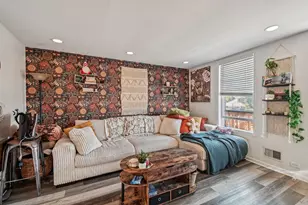 5017 N Meade Ave, Chicago, IL 60630 - Photo 16