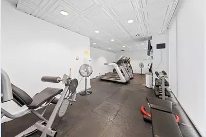 253 E Delaware Place #14D, Chicago, IL 60611 - Photo 18