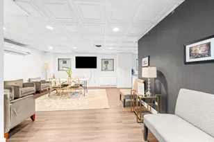 253 E Delaware Pl, Chicago, IL 60611 - Photo 16