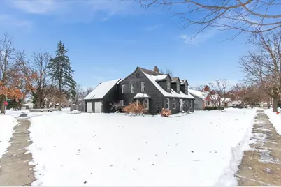 900 Glenmore Lane, Elgin, IL 60124 - Photo 2