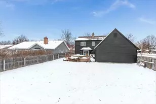 900 Glenmore Ln, Elgin, IL 60124 - Photo 30