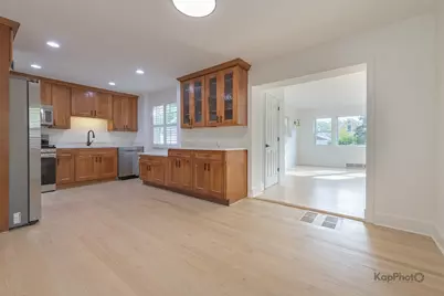 1783 Lee Street, Des Plaines, IL 60018 - Photo 4