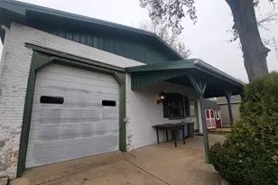 605 Evans Ave, Ashton, IL 61006 - Photo 1