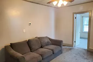 803 E Illinois St, Freeport, IL 61032 - Photo 4