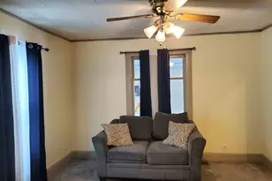 803 E Illinois St, Freeport, IL 61032 - Photo 2