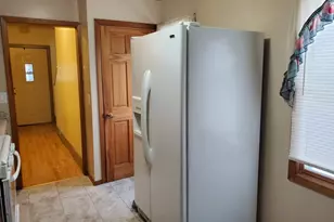 803 E Illinois St, Freeport, IL 61032 - Photo 8