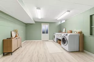 752 N Brookdale Dr, Schaumburg, IL 60194 - Photo 20