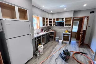 4934 N Marmora Ave, Chicago, IL 60630 - Photo 2