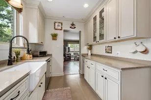 6747 N Odell Ave, Chicago, IL 60631 - Photo 16