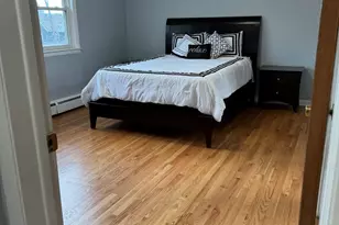 10300 S Ave F, Chicago, IL 60617 - Photo 4