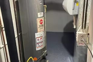 10059 Frontage Rd, Skokie, IL 60077 - Photo 8