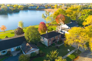 1057 W Peregrine Dr, Palatine, IL 60067 - Photo 2