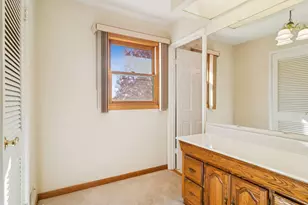 1057 W Peregrine Dr, Palatine, IL 60067 - Photo 18