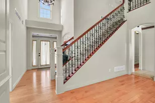 2202 Strand Dr, Champaign, IL 61822 - Photo 8