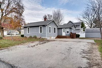 422 W 3rd Street, Sandwich, IL 60548 - Photo 4