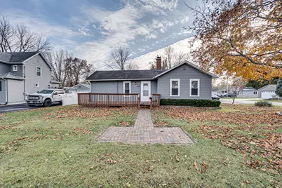 422 W 3rd Street, Sandwich, IL 60548 - Photo 2