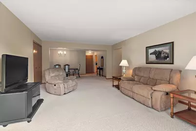 8058 Autobahn Drive #202, Palos Park, IL 60464 - Photo 4
