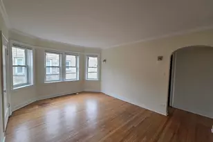 6328 N Albany Ave, Chicago, IL 60659 - Photo 2