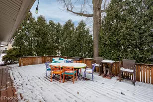 6724 Meadow Crest Dr, Downers Grove, IL 60516 - Photo 16