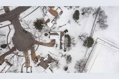 6724 Meadowcrest Drive, Downers Grove, IL 60516 - Photo 22