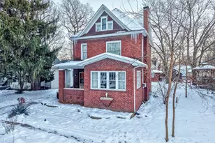 205 W Wilson St, Streator, IL 61364 - Photo 1